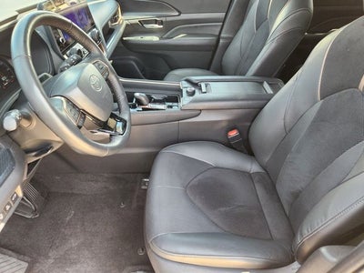 2024 Toyota Grand Highlander Hybrid MAX Platinum