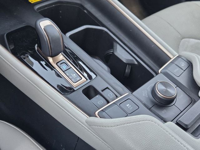 2025 Toyota Grand Highlander Hybrid Base