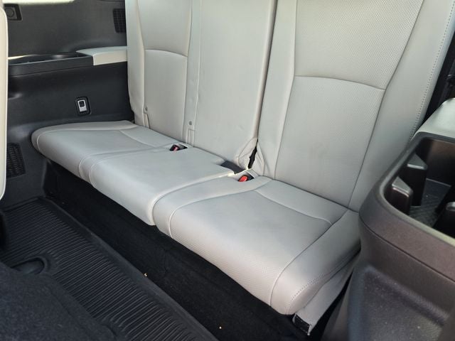 2025 Toyota Grand Highlander Hybrid Base