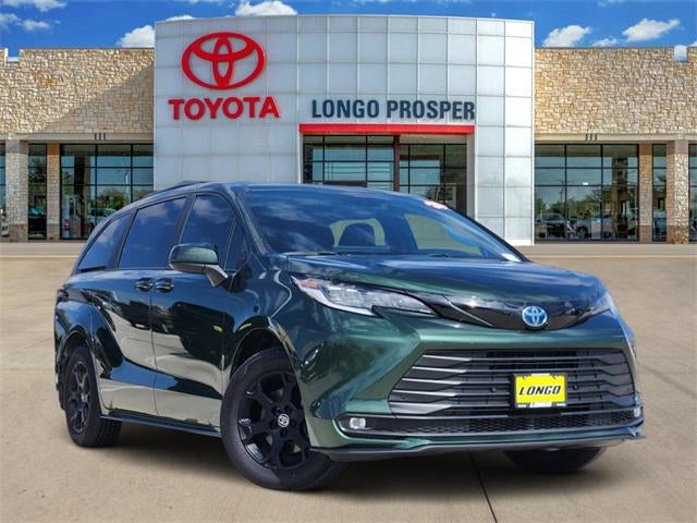 2025 Toyota Sienna Woodland Edition 7 Passenger