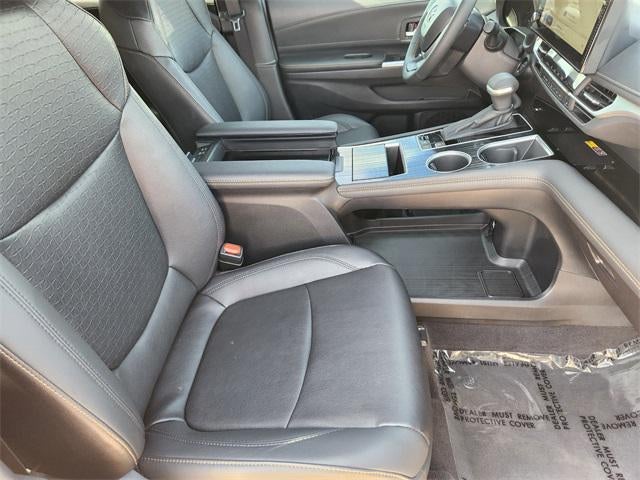 2025 Toyota Sienna Woodland Edition 7 Passenger