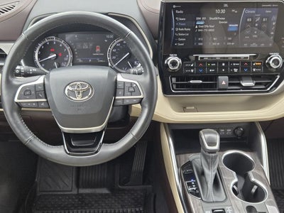 2022 Toyota Highlander Limited