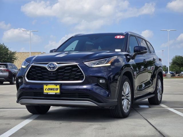 2023 Toyota Highlander Hybrid Platinum
