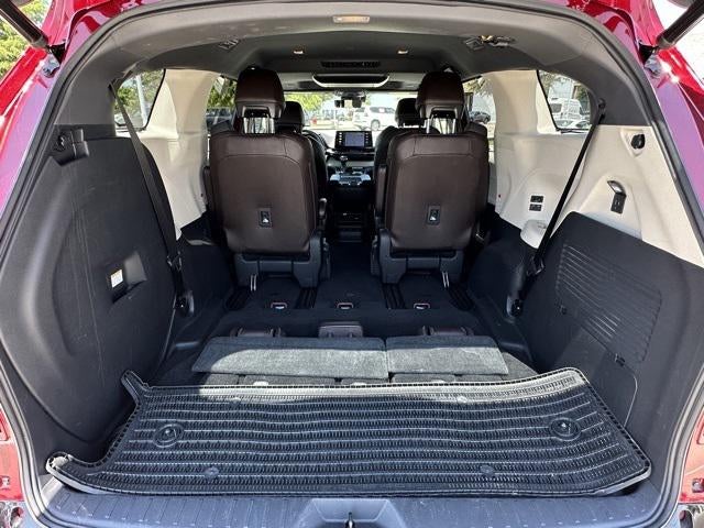 2021 Toyota Sienna Platinum 7 Passenger