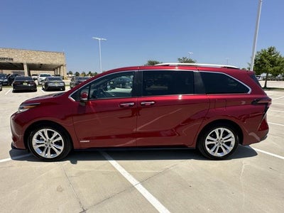 2021 Toyota Sienna Platinum 7 Passenger