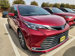 2025 Toyota Sienna Platinum 7 Passenger