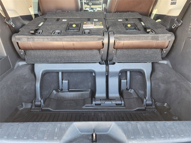 2023 Toyota Sienna Platinum 7 Passenger