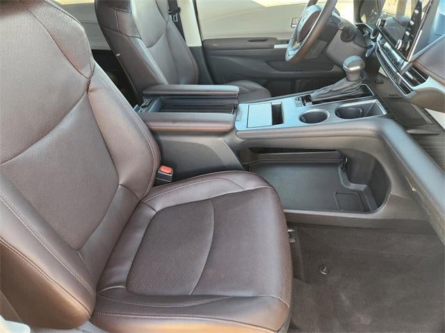 2023 Toyota Sienna Platinum 7 Passenger