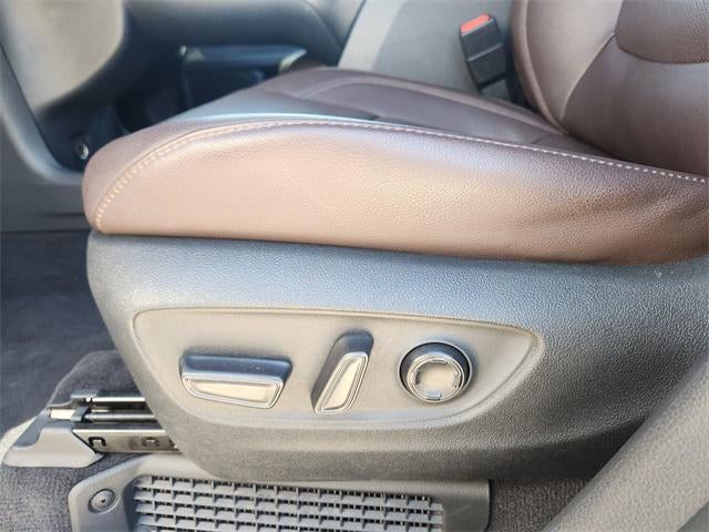 2023 Toyota Sienna Platinum 7 Passenger