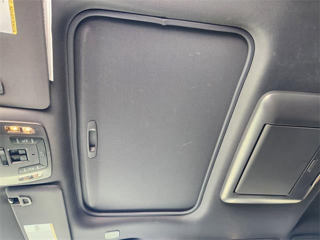 2023 Toyota Sienna Platinum 7 Passenger