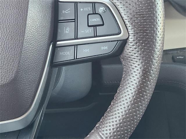 2023 Toyota Sienna Platinum 7 Passenger