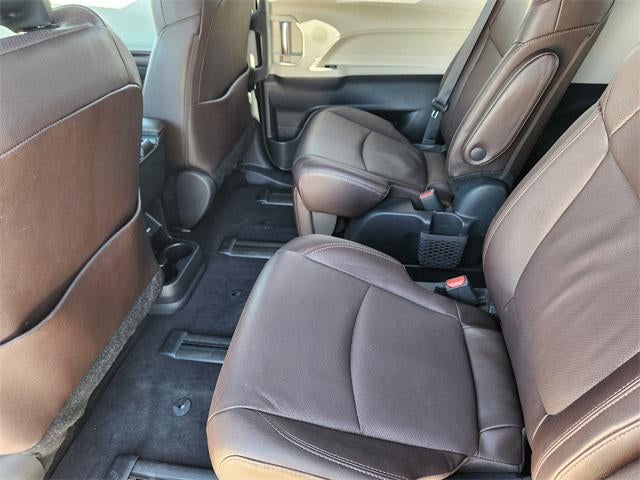 2023 Toyota Sienna Platinum 7 Passenger