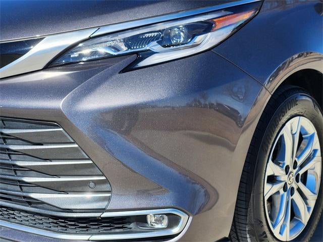 2023 Toyota Sienna Platinum 7 Passenger