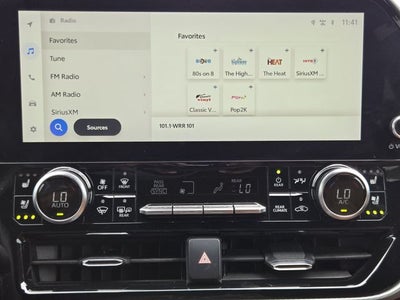 2023 Toyota Highlander Hybrid Platinum
