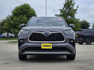 2023 Toyota Highlander Hybrid Platinum