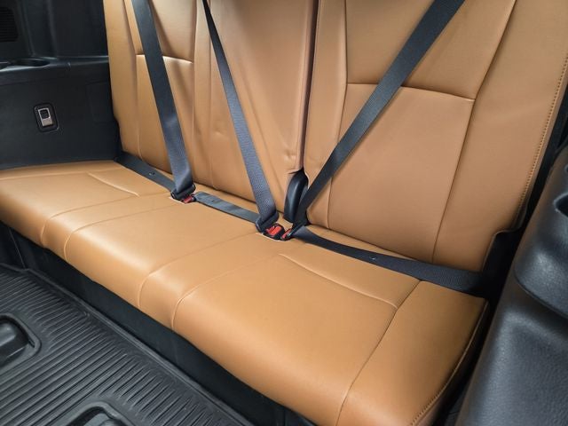 2023 Toyota Highlander Hybrid Platinum