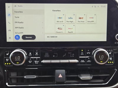 2023 Toyota Highlander Hybrid Platinum