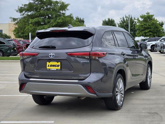 2023 Toyota Highlander Hybrid Platinum