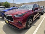 2022 Toyota Highlander Hybrid XLE