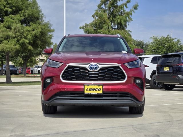 2022 Toyota Highlander Hybrid XLE