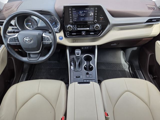 2022 Toyota Highlander Hybrid XLE