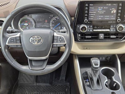 2022 Toyota Highlander Hybrid XLE