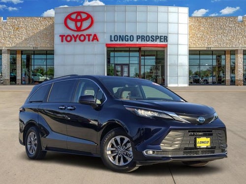 2022 Toyota Sienna XLE 7 Passenger