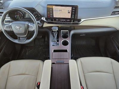 2022 Toyota Sienna XLE 7 Passenger