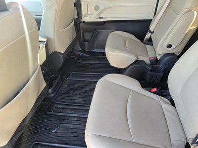2022 Toyota Sienna XLE 7 Passenger