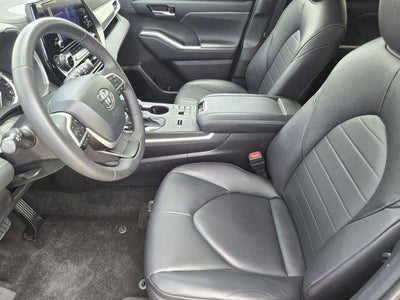 2024 Toyota Highlander XLE
