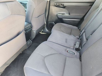 2023 Toyota Highlander LE