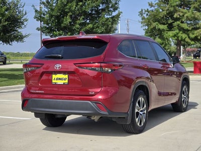 2023 Toyota Highlander XLE