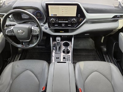 2023 Toyota Highlander Platinum