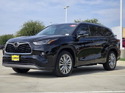 2023 Toyota Highlander Platinum