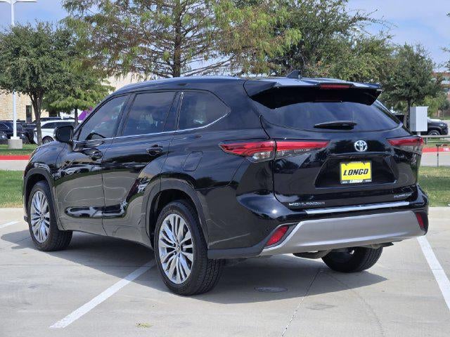 2023 Toyota Highlander Platinum