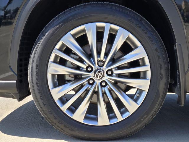 2024 Toyota Highlander Platinum
