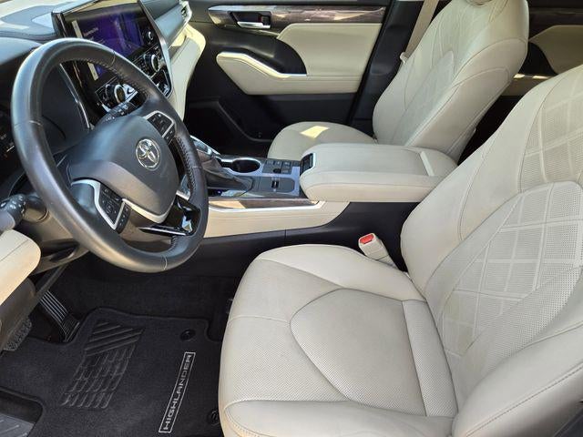2024 Toyota Highlander Platinum