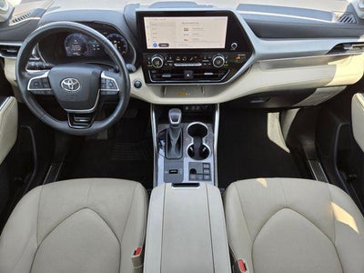 2024 Toyota Highlander Platinum