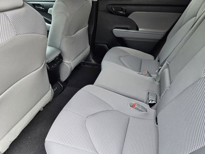 2024 Toyota Highlander LE