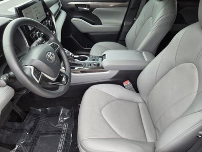 2025 Toyota Highlander Limited