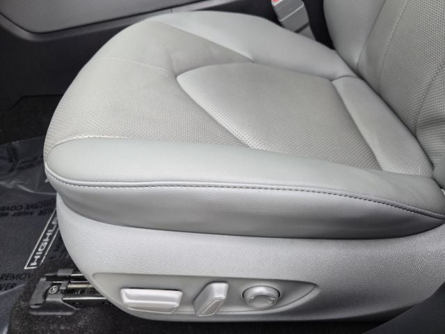 2025 Toyota Highlander Limited