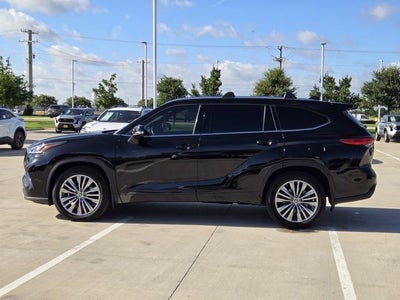 2023 Toyota Highlander Platinum