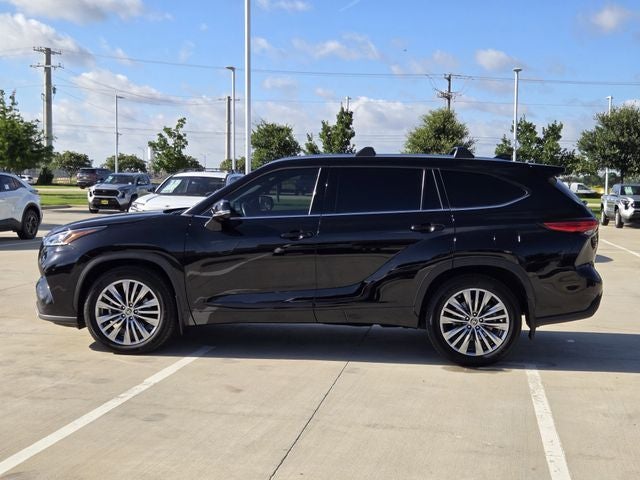 2023 Toyota Highlander Platinum