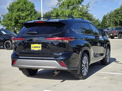 2023 Toyota Highlander Platinum