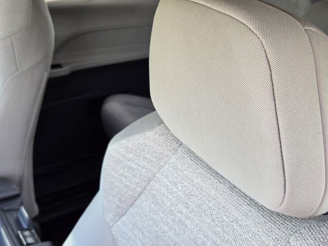 2021 Toyota Sienna LE 8 Passenger