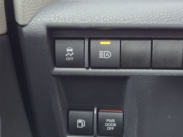 2021 Toyota Sienna LE 8 Passenger