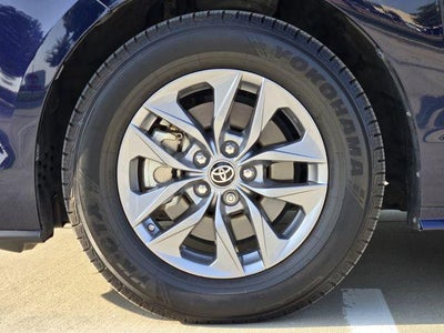 2021 Toyota Sienna LE 8 Passenger