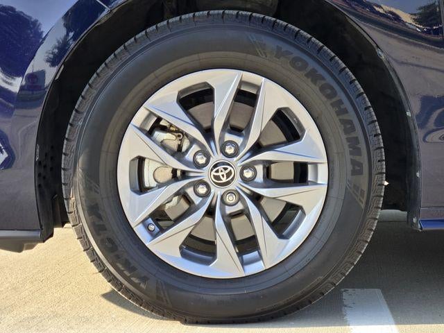 2021 Toyota Sienna LE 8 Passenger