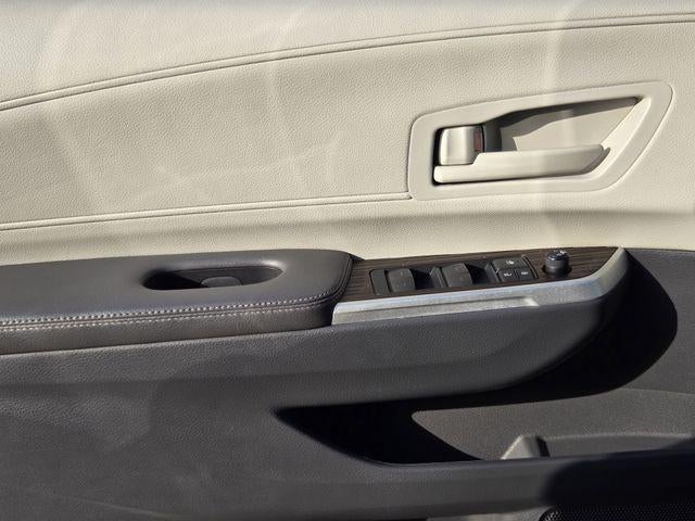 2021 Toyota Sienna LE 8 Passenger