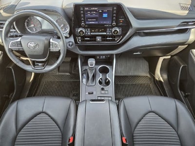 2022 Toyota Highlander XSE